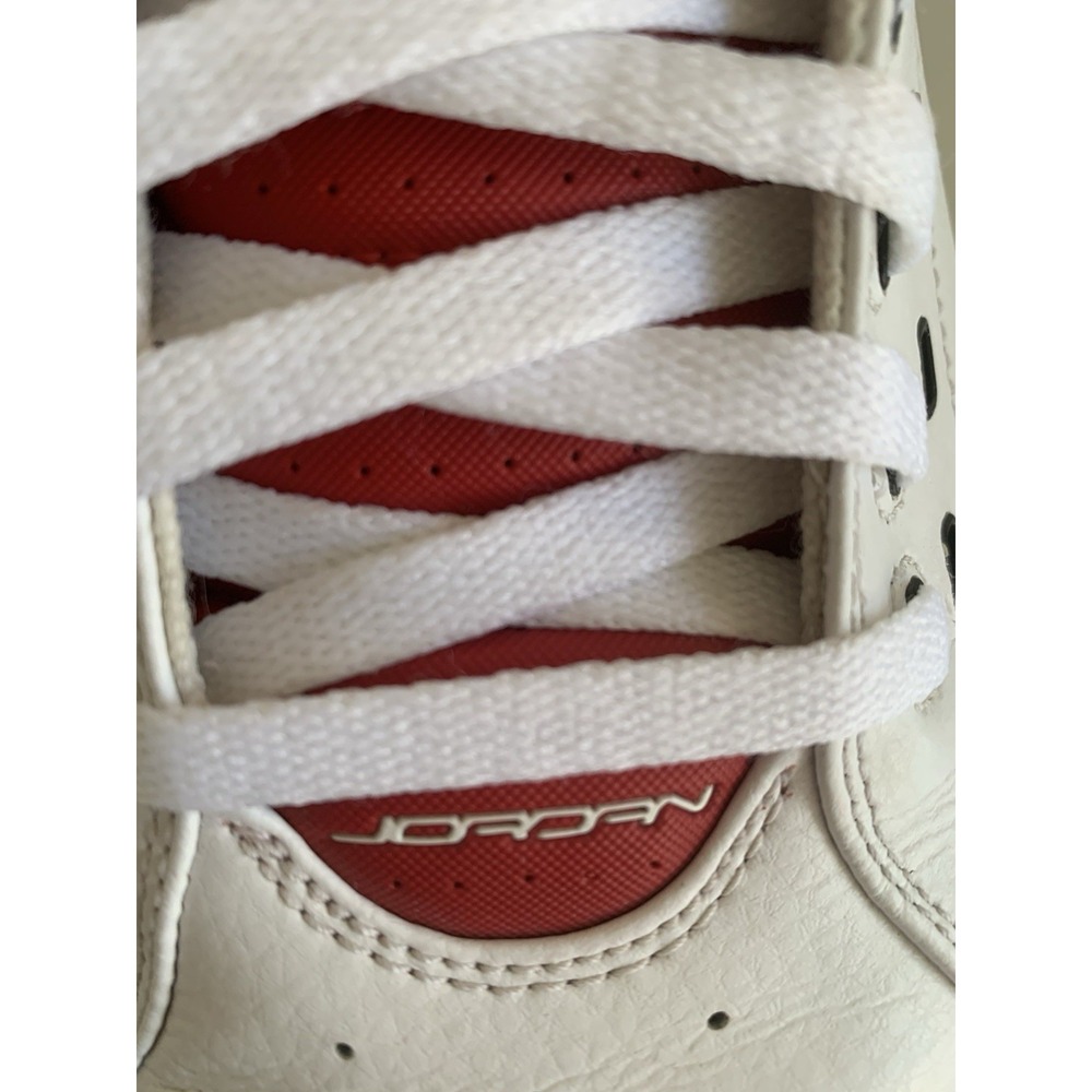 Size 9 - Jordan Ol' School White - Picture 6 of 15